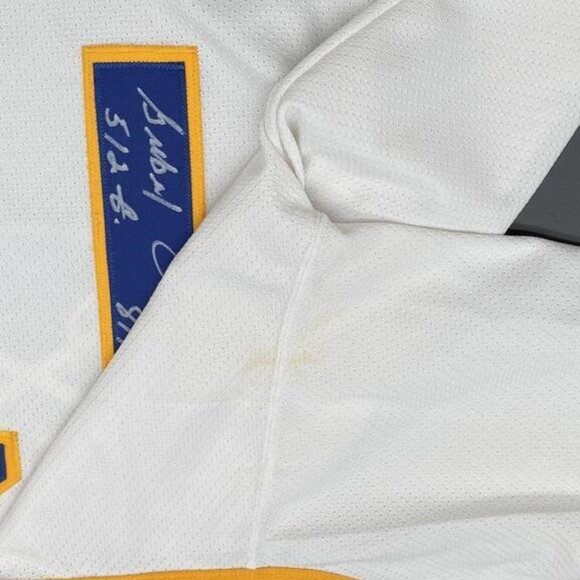 Gilbert Perreault Buffalo Sabres CCM Autographed Jersey with CSI CoA - Picture 6 of 14